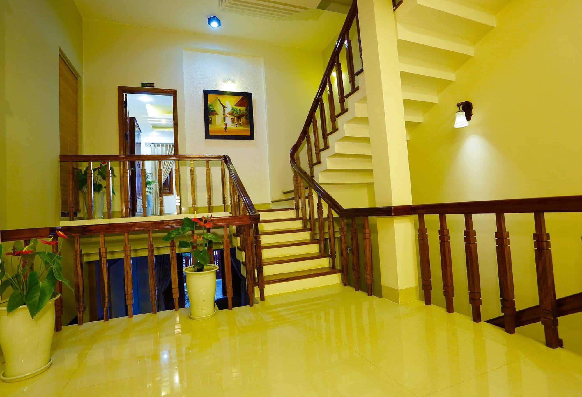 Hoang Thu Hostel Хоян Екстер'єр фото